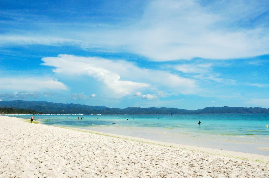 Bolabog Beach Resort Balabag  Esterno foto